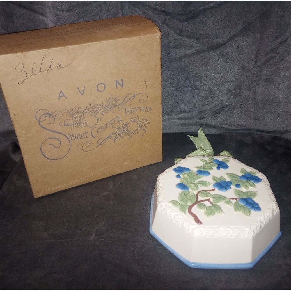Vintage Avon Sweet Country Harvest Blueberry Hanging Decorative Mold EUC